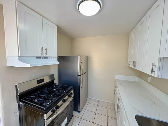 Building Photo - 2 Bed House in Lemon Grove