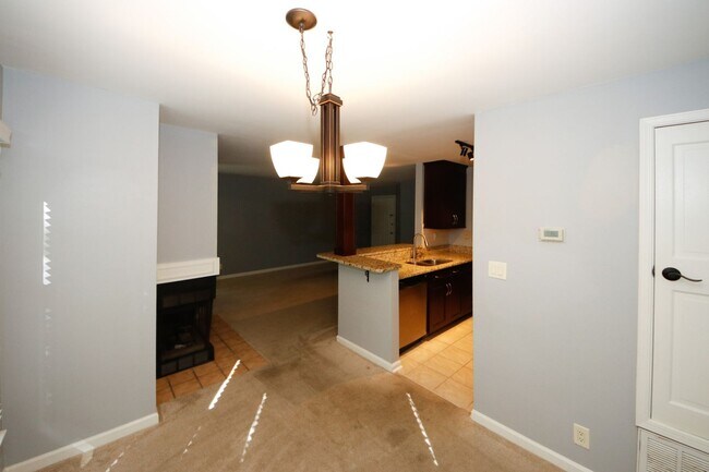 Building Photo - Secluded Community Near The Perimeter Mall