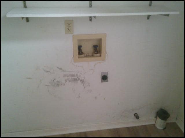 Building Photo - 400 Maxine Ave