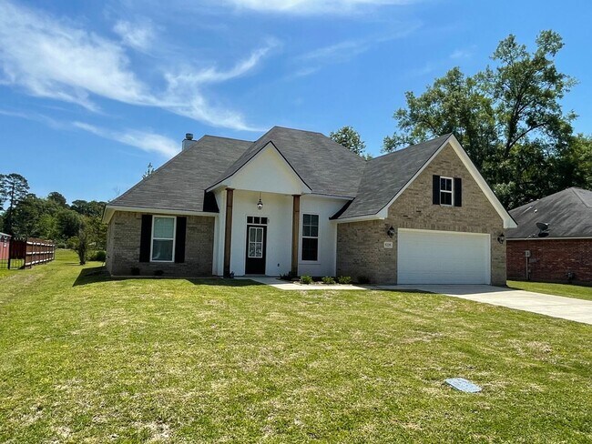 Building Photo - Gorgeous 2021 Home