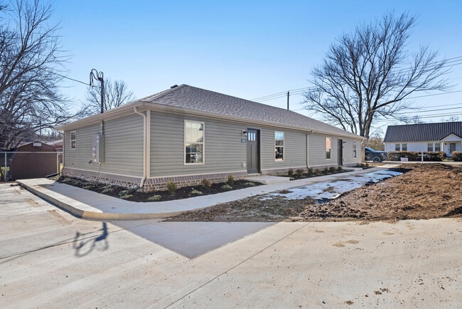 Building Photo - 118 Morning View Rd