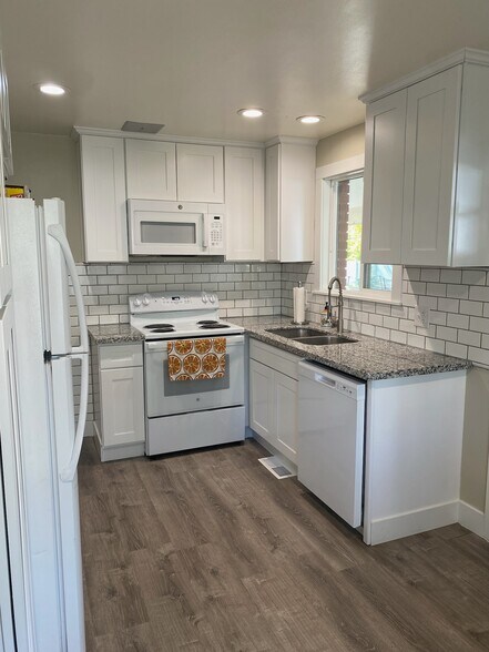 Building Photo - 4347 Orchard Ave