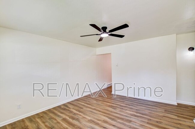 Building Photo - 1302 Linden Ave
