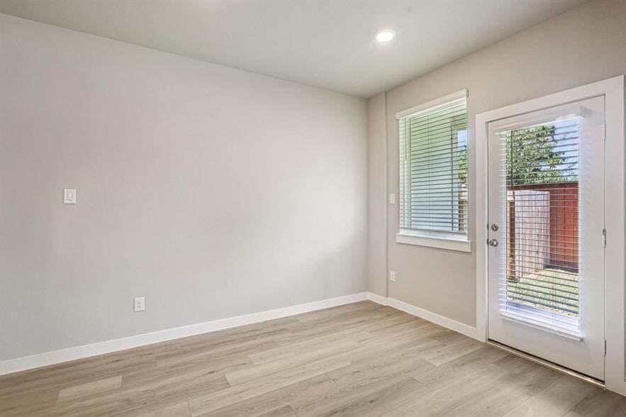 Building Photo - 17127 White Acer Way