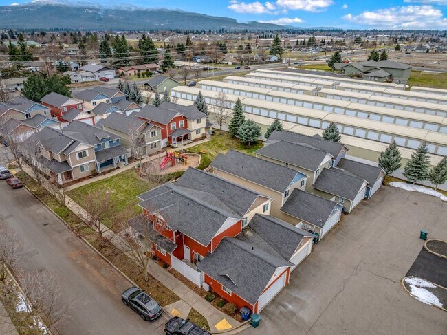 Building Photo - 3324 E Garin Ct