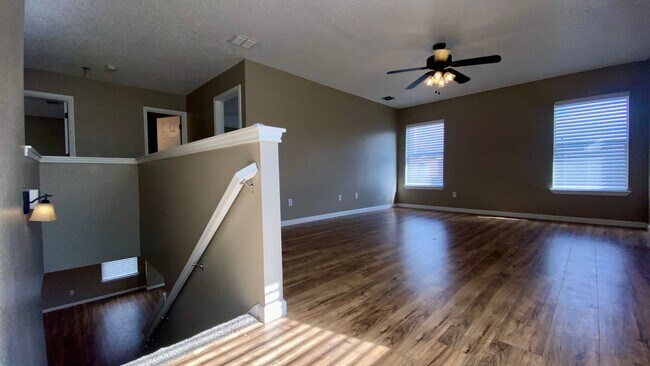 Building Photo - Beautiful Home in Established Neighborhood