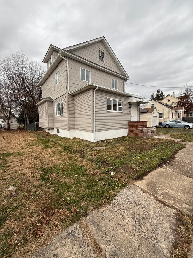 Building Photo - 255 N 1st Ave