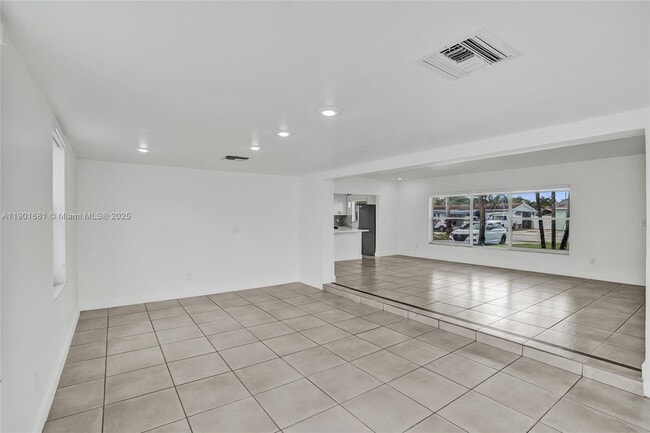 Building Photo - 5750 NW 111th St