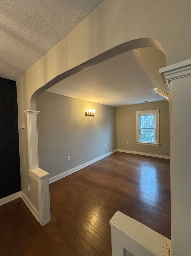 Building Photo - 3338 Marvin Ave