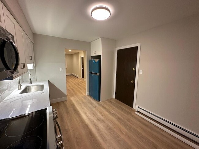 Building Photo - 1851 S Morris Hill Dr