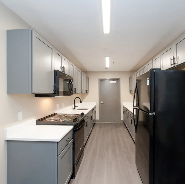 Building Photo - Sharp Leadenhall Apartments