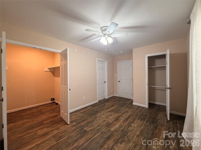 Building Photo - 67 Travora Cir