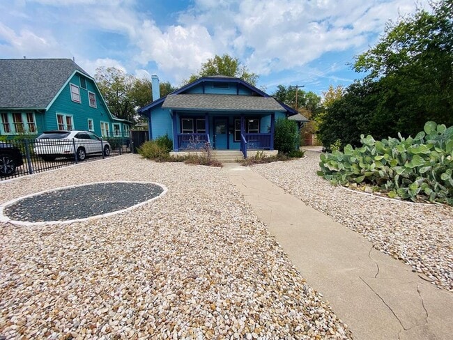 Primary Photo - 35TH ST 404 A