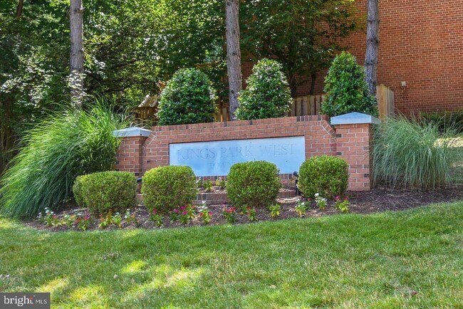 Building Photo - 10451 Malone Ct