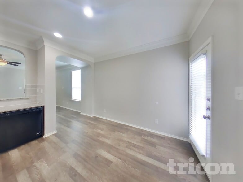 Building Photo - 10019 Placid Bay