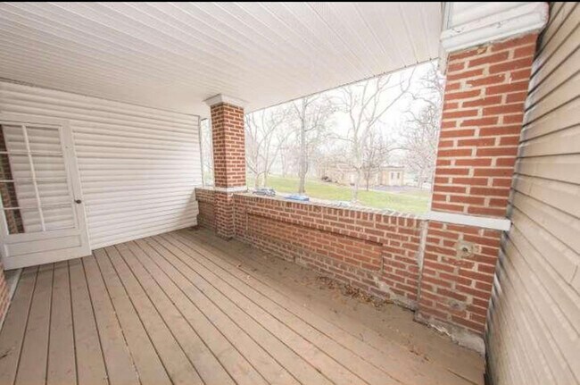 Building Photo - 1236 S 45th St