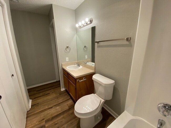 Building Photo - 1 bed 1 bath unit for rent in Dallas!