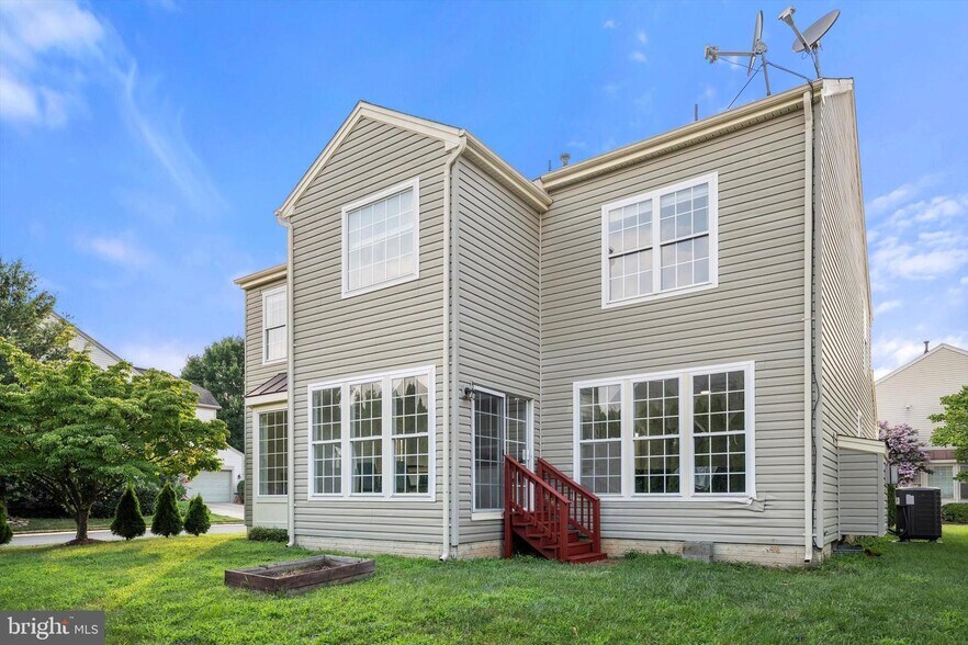 Building Photo - 12399 Brown Fox Way