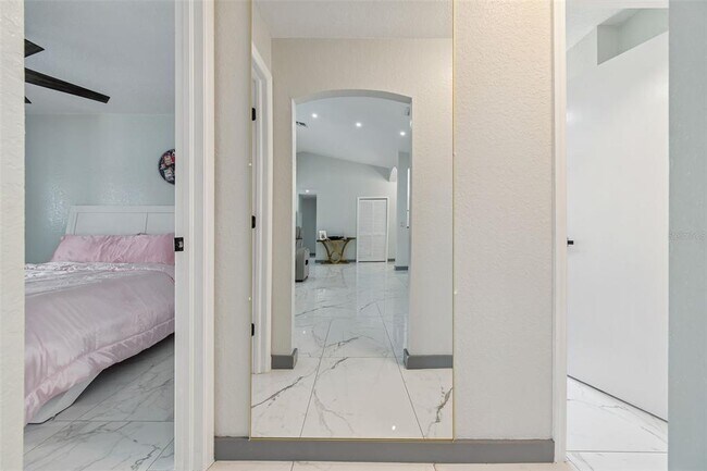 Building Photo - 1062 Greenturf Rd