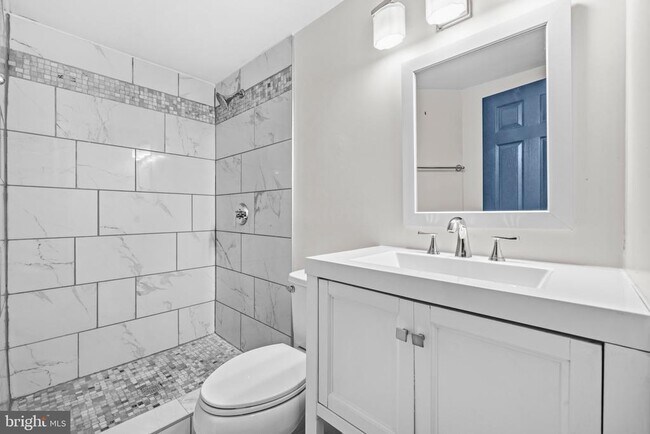 Building Photo - 4217 Kenton Cir
