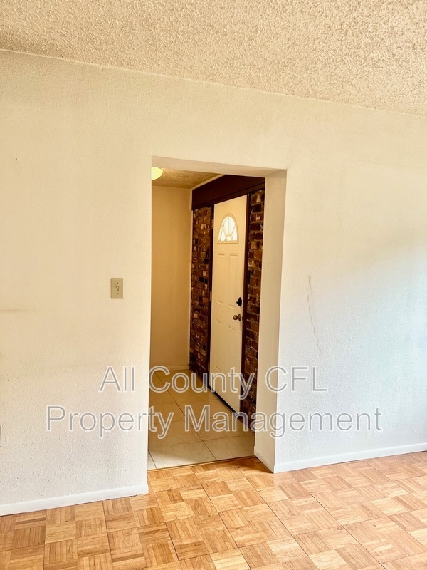 Building Photo - 718 Buckminster Cir