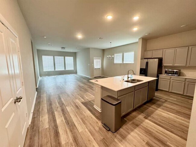 Building Photo - 29406 Amber Pne Ct
