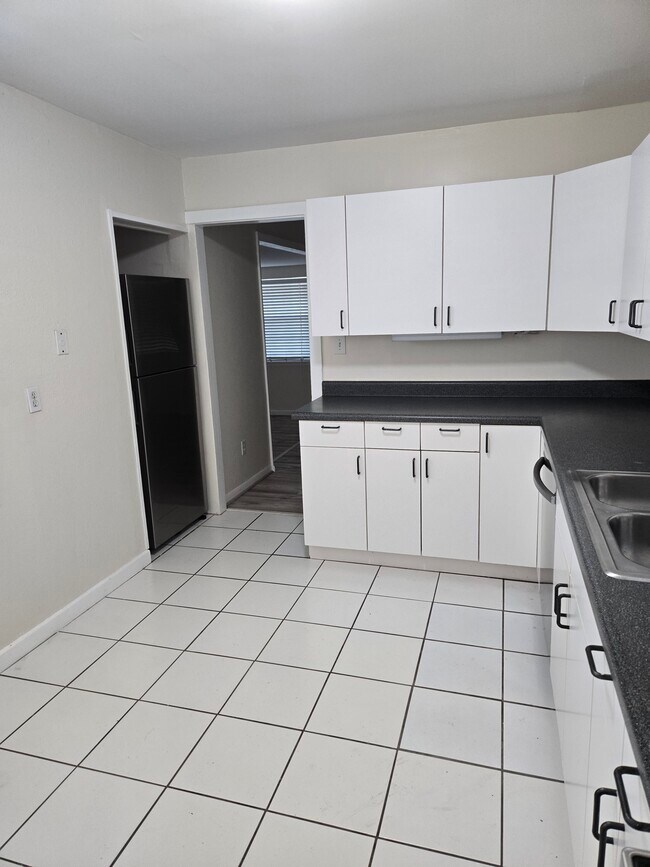 Building Photo - 3620 S Hesperides St