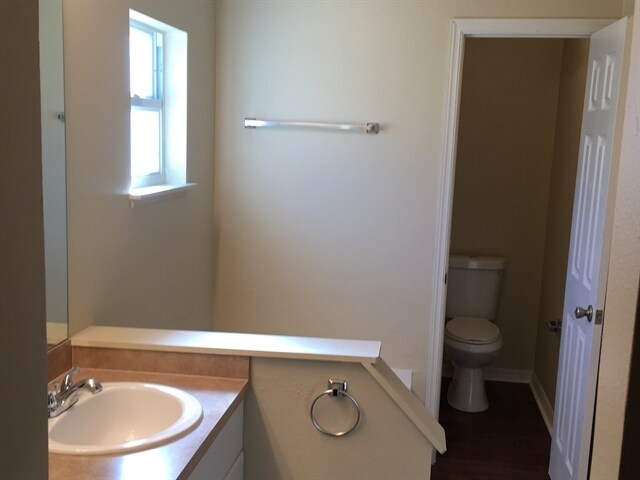 Building Photo - 287 Delake Rd NW