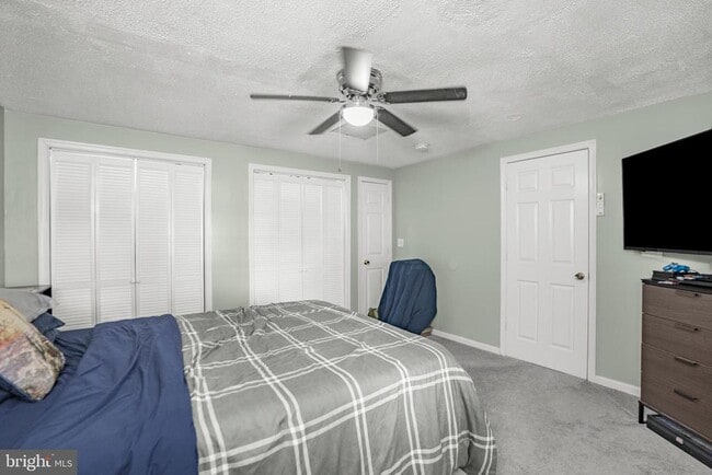 Building Photo - 38426 Laurel Ridge Ct