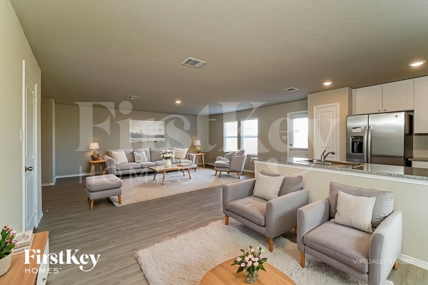 Building Photo - 10707 Prusiner Dr