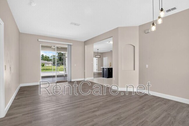 Building Photo - 121 Aurelia Ct