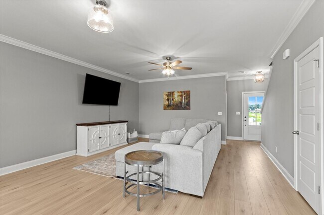 Building Photo - DEAL OF THE MONTH! Winter Special!  Fully Furnished and Move-In Ready!