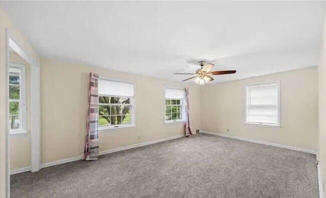 Building Photo - 23613 E Baintree Rd