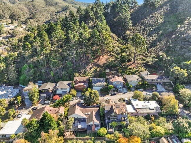 Building Photo - 280 Angelita Ave