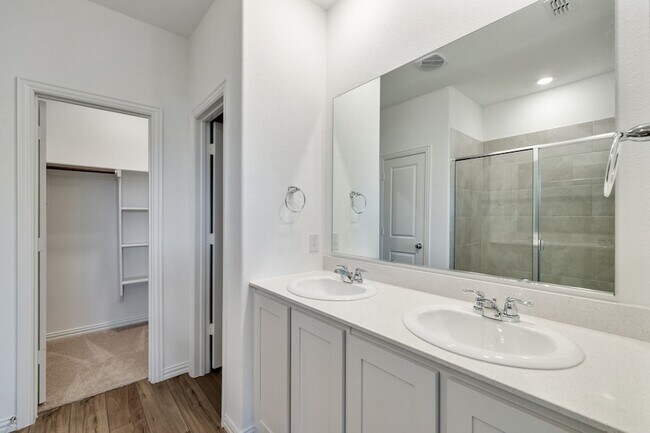 Building Photo - 3213 Layla Creek Dr