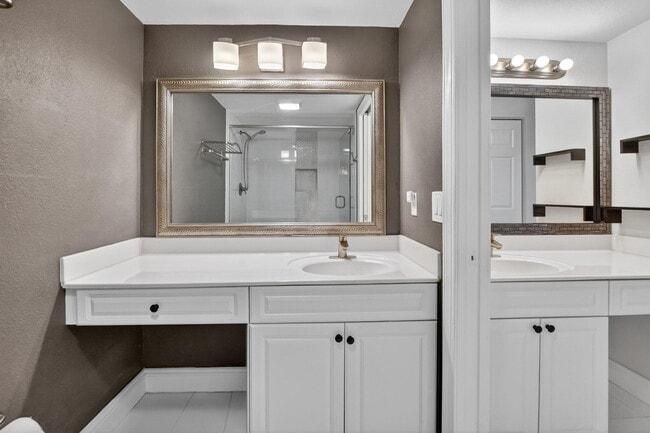 Building Photo - 8099 Severn Dr