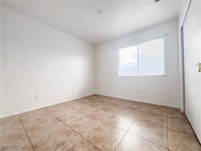 Building Photo - 4576 New Dupell Way