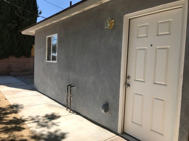 Out Side Entrance - 2709 Cardinal Ave