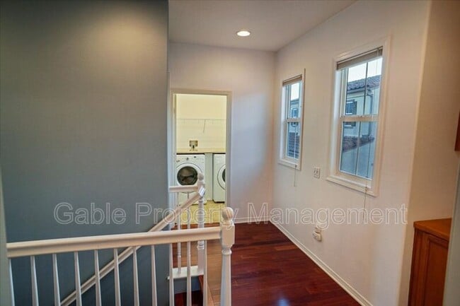 Building Photo - 20420 Victory Ct