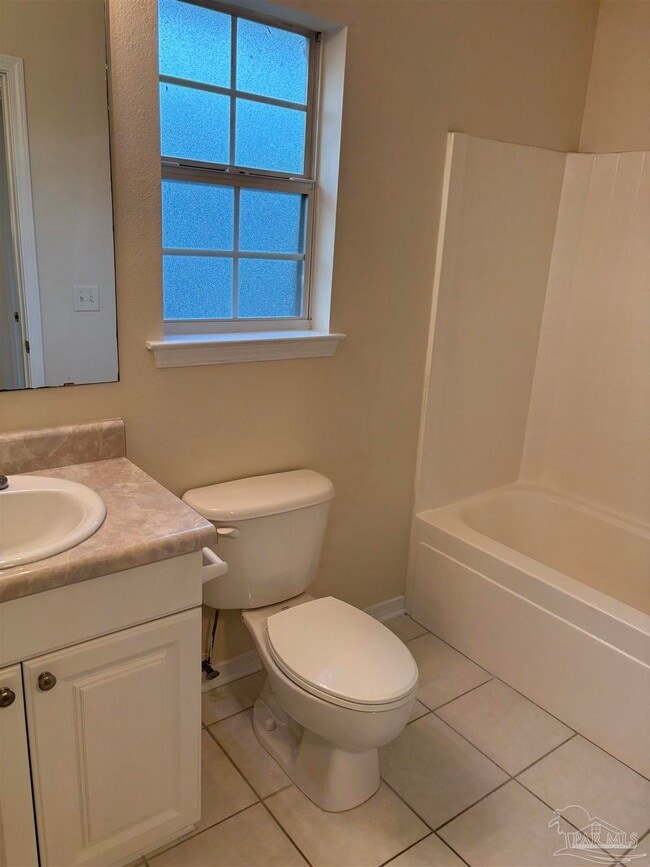 Building Photo - 1607 Dee's Rd