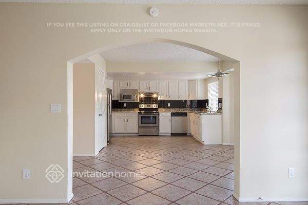 Building Photo - 6303 W Mescal St