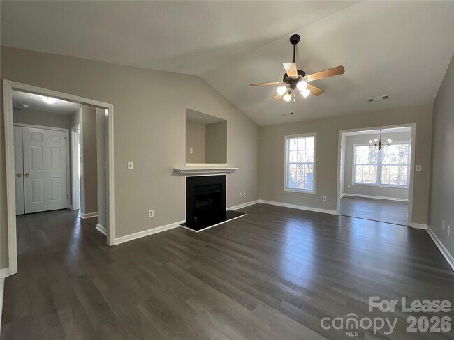 Building Photo - 1742 Park Terrace Ln