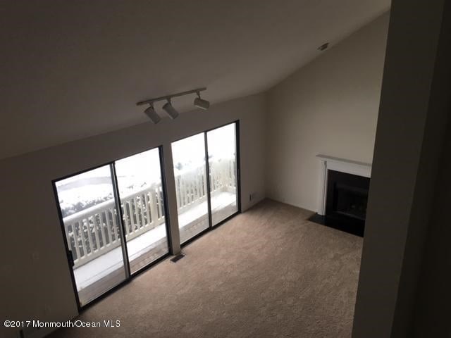 Building Photo - 0 Cotswold Cir