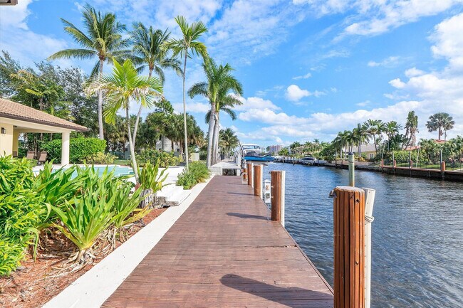 Building Photo - 2484 SE 12th St