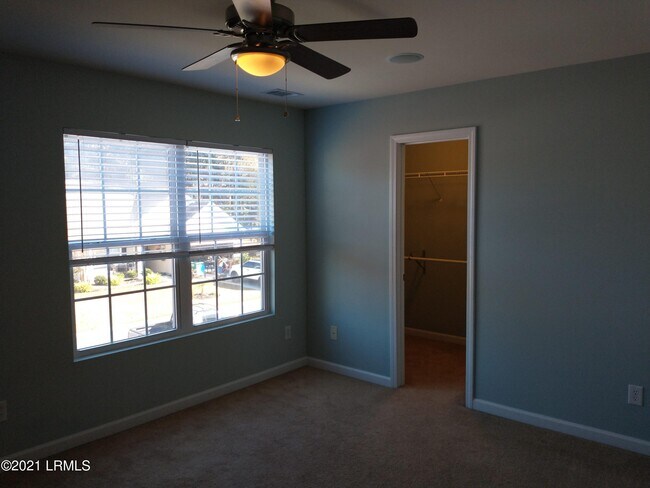 Building Photo - 38 Pennyroyal Way