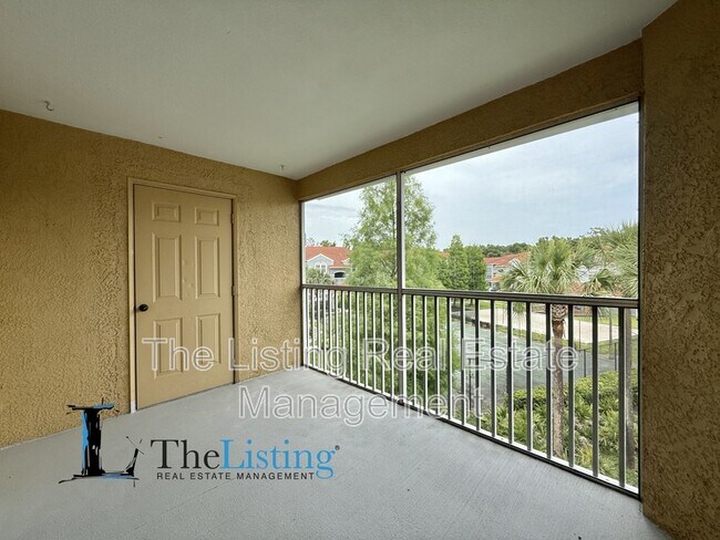 Building Photo - 18001 Richmond Pl Dr