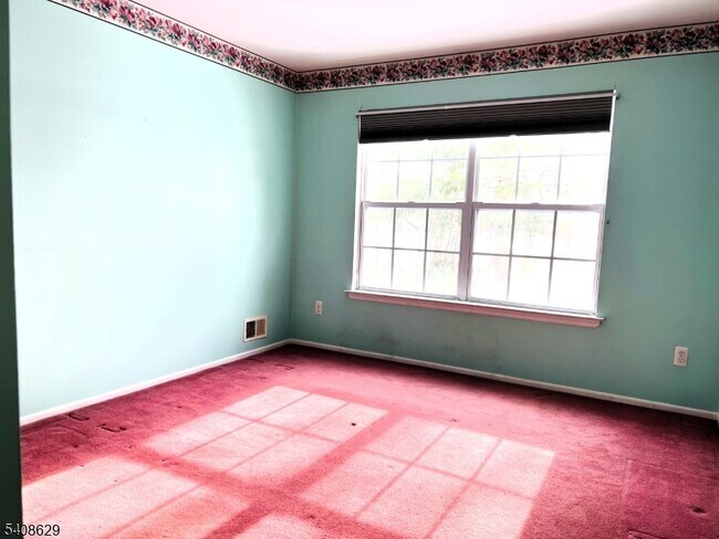 Building Photo - 1802 Scarlett Dr