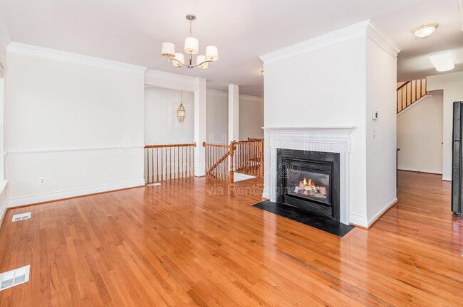 Building Photo - 9875 Dochart Sound Ln