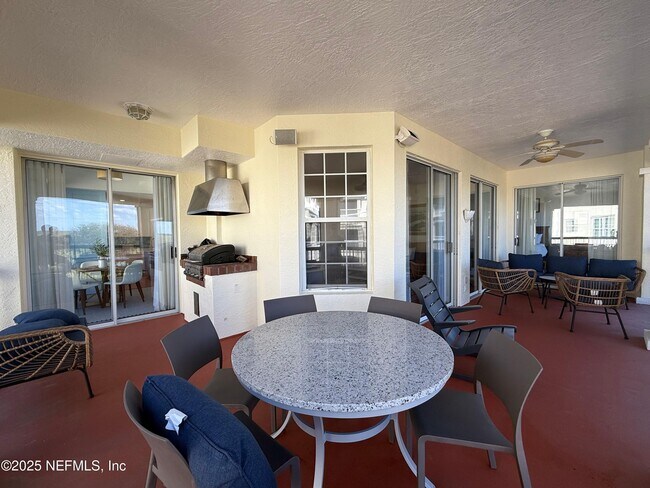 Building Photo - 315 S Ocean Grande Dr