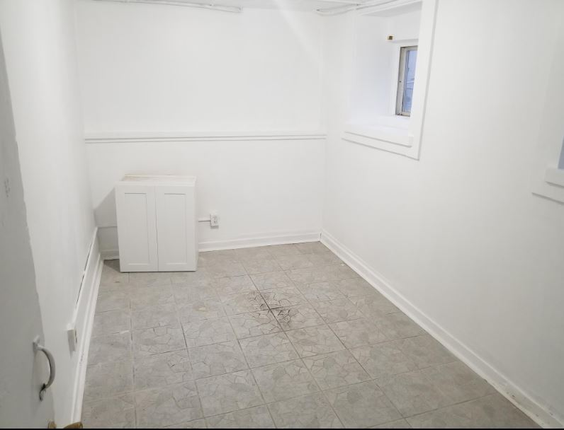 Building Photo - 19 Chestnut St